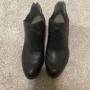 Eurosoft booties by Sofft